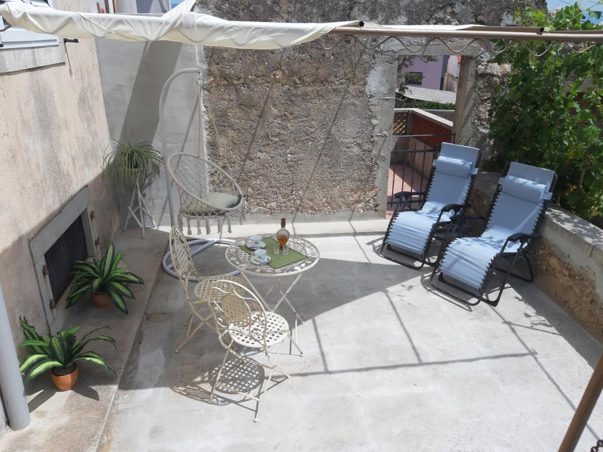 Apartment Palazzo Sare เวอร์บนิค ภายนอก รูปภาพ
