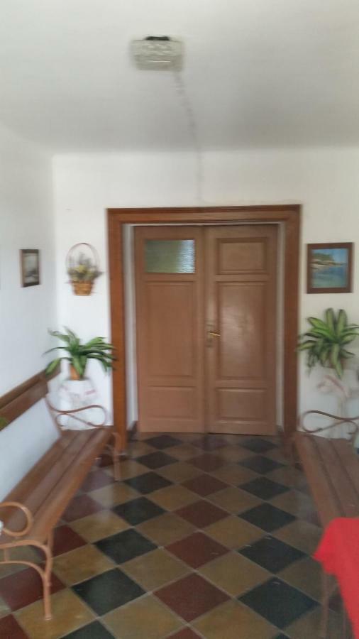 Apartment Palazzo Sare เวอร์บนิค ภายนอก รูปภาพ